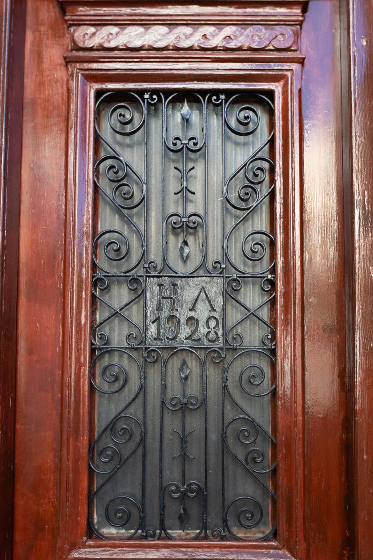 Era Of Elegance: 1928 Classic Dwelling Tripoli Exterior photo
